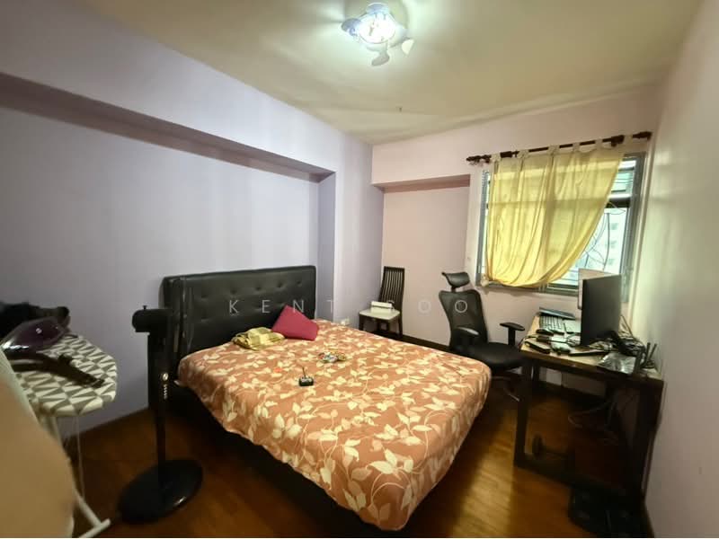 403A Fernvale Lane HDB Flat For Sale at S$ 645,000 | PropertyGuru Singapore - Common Room