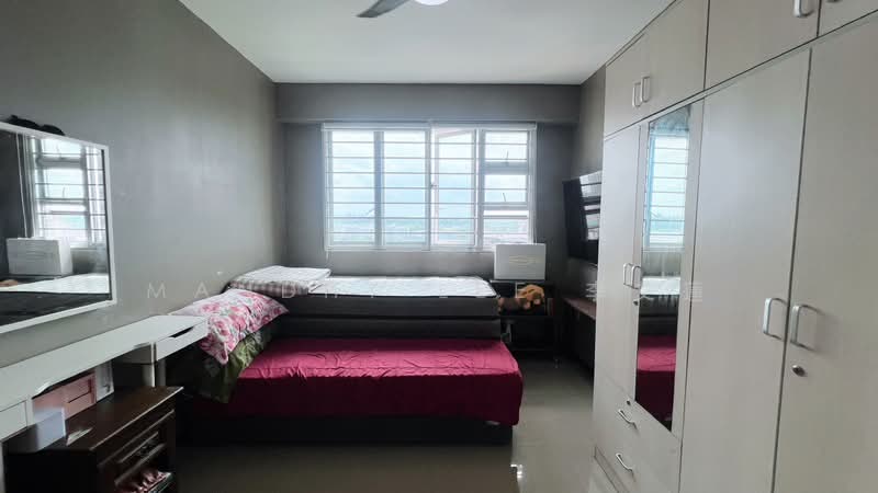 182A Woodlands Street 13 HDB Flat For Sale at S$ 580,000 | PropertyGuru Singapore