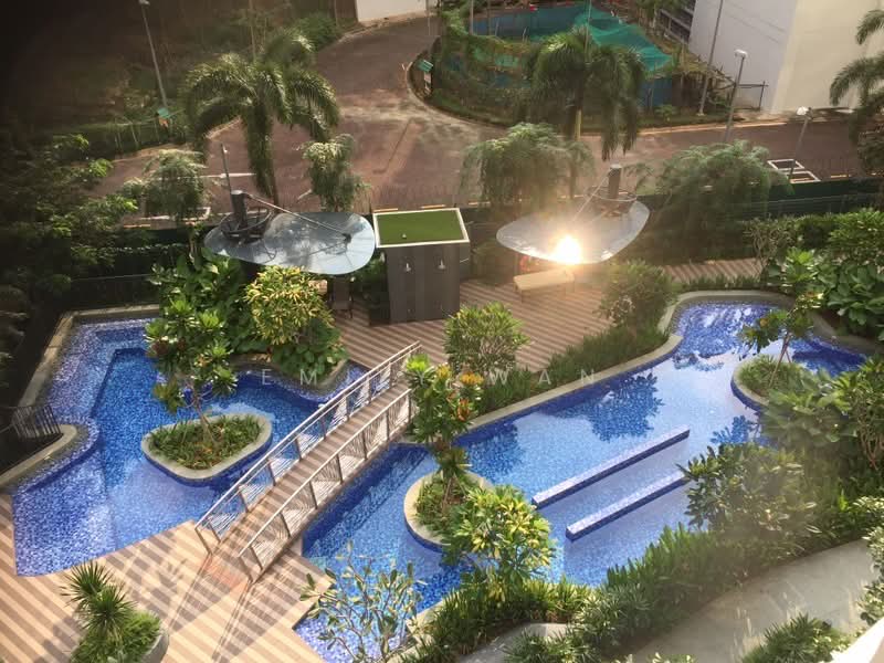 Bartley Ridge, 44 Mount Vernon Road, 1 Bedroom, 462 sqft, Condominium For Rent, by Emily Wan, 60237644 - Theruparic Spa pool  - PropertyGuru.com.sg