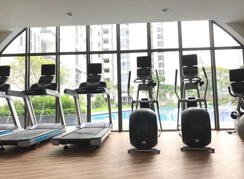 Bartley Ridge, 44 Mount Vernon Road, 1 Bedroom, 462 sqft, Condominium For Rent, by Emily Wan, 60237644 - Pool facing fully equipped gym room  - PropertyGuru.com.sg