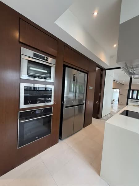 Regent Villa, Jalan Lim Tai See, 4 Bedrooms, 3,000 sqft, Semi-Detached House For Rent, by Vernon Tan, 60237666 - PropertyGuru.com.sg