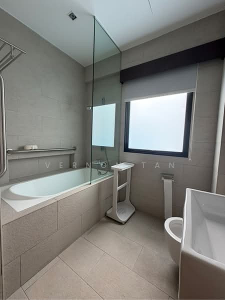 Regent Villa, Jalan Lim Tai See, 4 Bedrooms, 3,000 sqft, Semi-Detached House For Rent, by Vernon Tan, 60237666 - PropertyGuru.com.sg