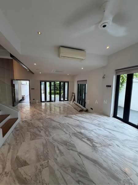 Regent Villa, Jalan Lim Tai See, 4 Bedrooms, 3,000 sqft, Semi-Detached House For Rent, by Vernon Tan, 60237666 - PropertyGuru.com.sg