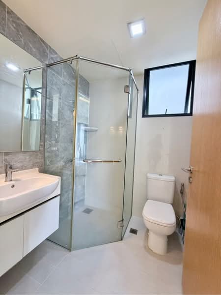 La Fiesta, Sengkang Square, 3 Bedrooms, 893 sqft, Condominium For Rent, by Kennie Yau, 60237879 - PropertyGuru.com.sg