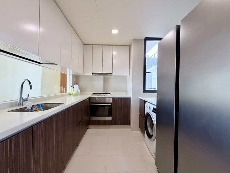 La Fiesta, Sengkang Square, 3 Bedrooms, 893 sqft, Condominium For Rent, by Kennie Yau, 60237879 - PropertyGuru.com.sg