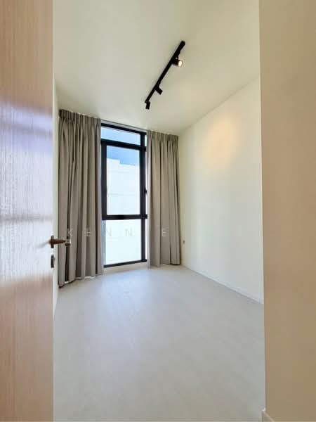 La Fiesta, Sengkang Square, 3 Bedrooms, 893 sqft, Condominium For Rent, by Kennie Yau, 60237879 - PropertyGuru.com.sg