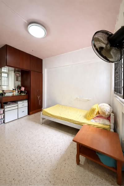 For Sale - 208 Ang Mo Kio Avenue 1