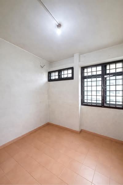 For Sale - 208 Ang Mo Kio Avenue 1