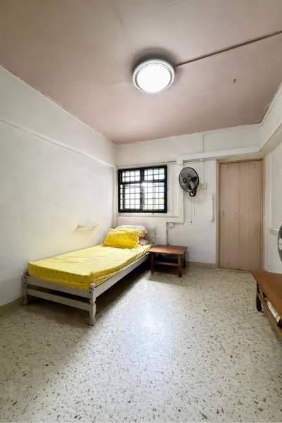 For Sale - 208 Ang Mo Kio Avenue 1