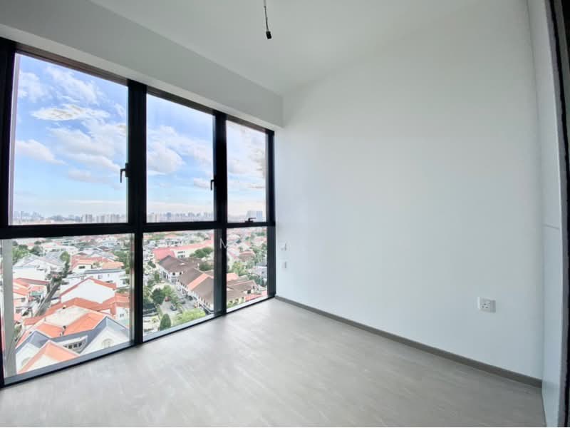 The Garden Residences Condominium For Sale at S$ 1,200,000 | PropertyGuru Singapore