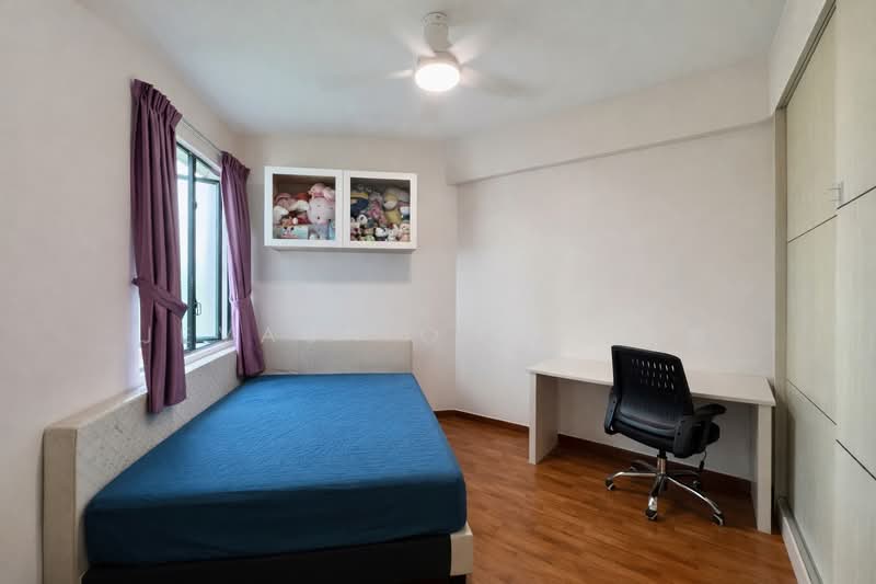 Highgate Condominium For Sale at S$ 2,128,000 | PropertyGuru Singapore - Bedroom 1