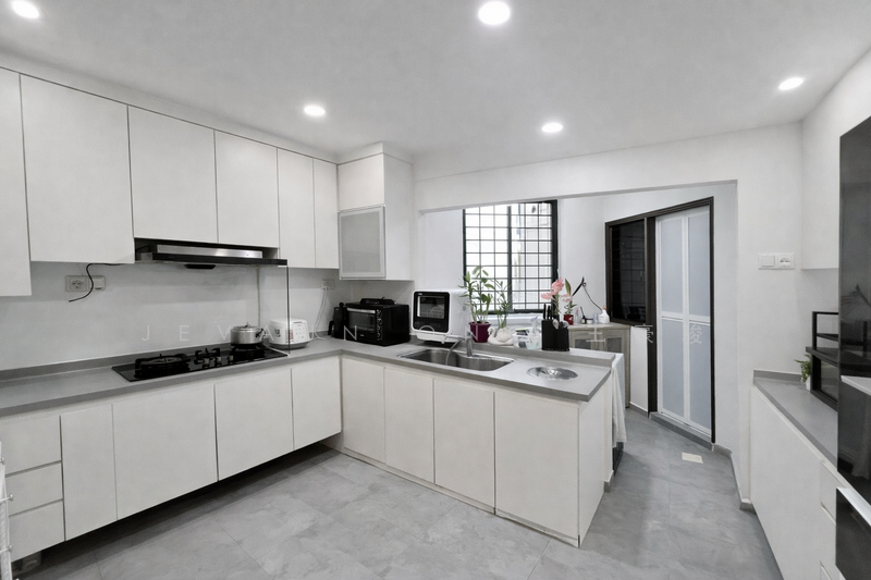 Highgate Condominium For Sale at S$ 2,128,000 | PropertyGuru Singapore - Kitchen