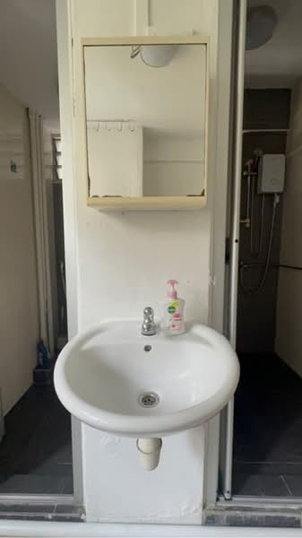 8 Lorong 7 Toa Payoh, 8 Lorong 7 Toa Payoh, 2 Bedrooms, 775 sqft, HDB Flat For Rent, by Ssharon Loh, 60238127 - PropertyGuru.com.sg