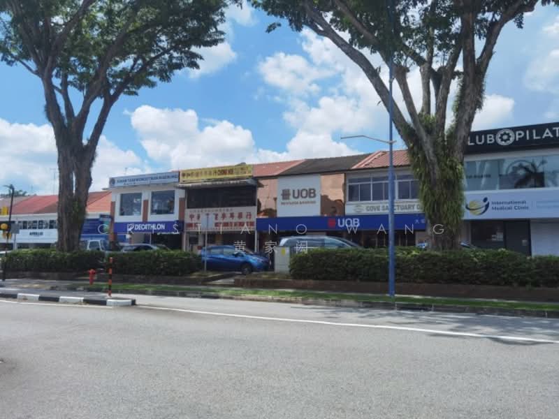 CHOMP CHOMP FOOD CENTRE, KENSINGTON PARK ROAD, 3,100 sqft, Food & Beverage For Rent, by Cristiano Wang 黄家闳, 60238393 - CommercialGuru.com.sg