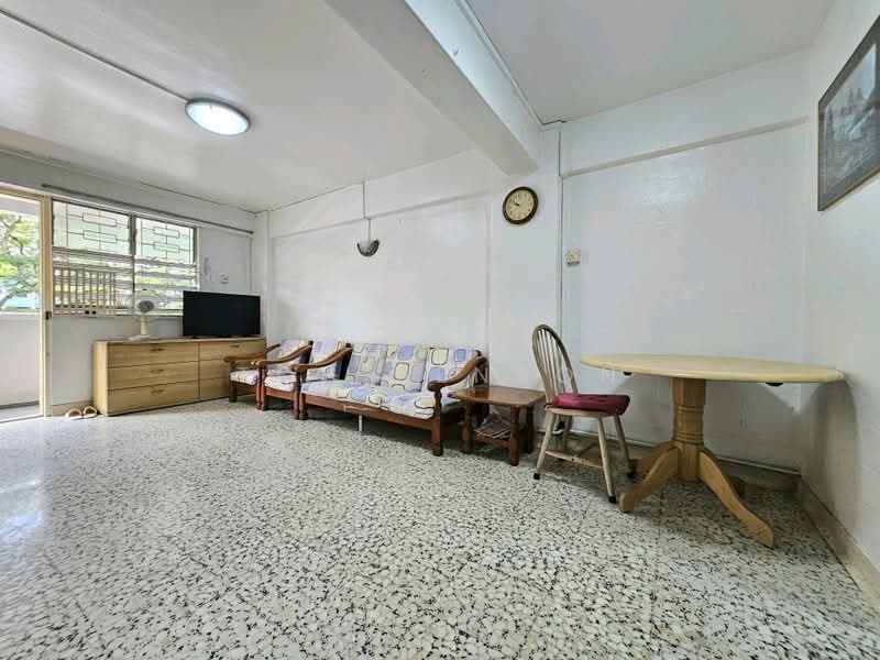 157 Lorong 1 Toa Payoh HDB Flat For Sale at S$ 410,000 | PropertyGuru Singapore