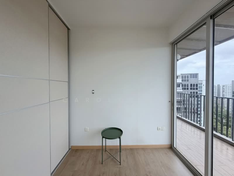 Heron Bay Executive Condominium For Sale at S$ 3,300,000 | PropertyGuru Singapore - Balcony