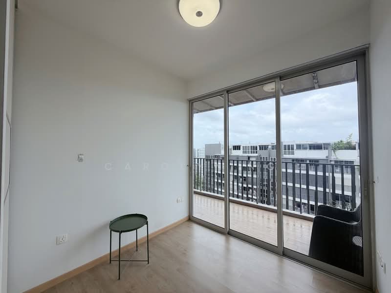 Heron Bay Executive Condominium For Sale at S$ 3,300,000 | PropertyGuru Singapore - Balcony