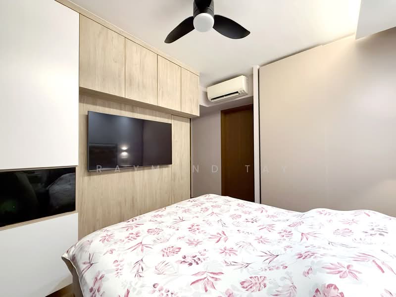 Le Quest Condominium For Sale at S$ 1,600,000 | PropertyGuru Singapore - Bedroom