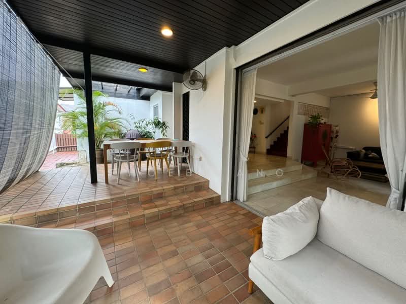 Bukit Timah Botanic Gardens MRT 4 Bed and Helper Garden, University Road, 4 Bedrooms, 4,280 sqft, Semi-Detached House For Rent, by Phoebe Ang, 60238524 - PropertyGuru.com.sg