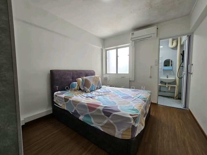 452 Ang Mo Kio Avenue 10, 452 Ang Mo Kio Avenue 10, Room Rental, 215 sqft, HDB Flat For Rent, by Toh Benson, 60238571 - PropertyGuru.com.sg