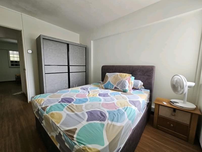 452 Ang Mo Kio Avenue 10, 452 Ang Mo Kio Avenue 10, Room Rental, 215 sqft, HDB Flat For Rent, by Toh Benson, 60238571 - PropertyGuru.com.sg