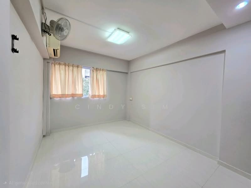 718 Bedok Reservoir Road HDB Flat For Sale at S$ 610,000 | PropertyGuru Singapore