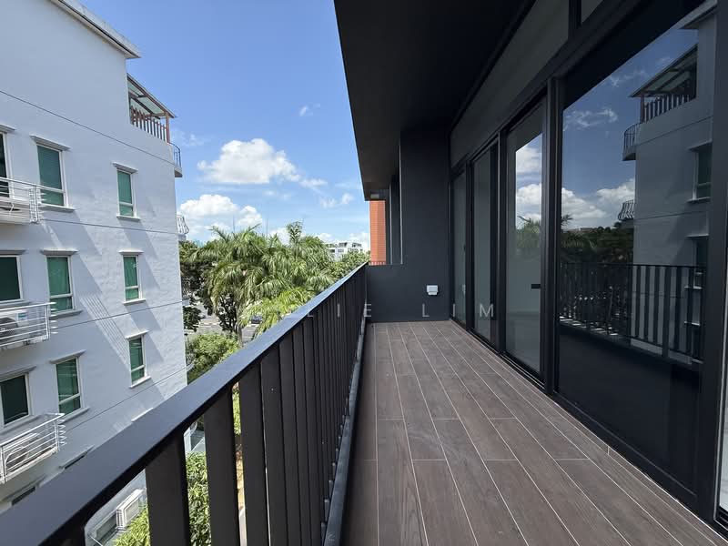 Claydence Apartment For Sale at S$ 2,690,000 | PropertyGuru Singapore - Balcony