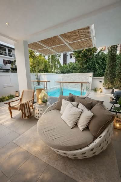 ★Eminence Landed★ Newly Reno Semi-D @ Highland Close, D19 Semi-Detached House For Sale at S$ 7,200,000 | PropertyGuru Singapore