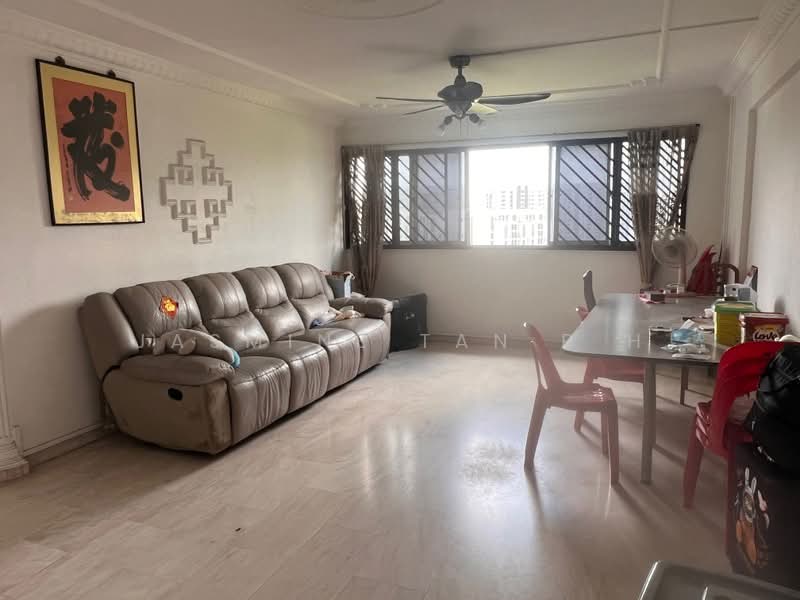 523 Jurong West Street 52, 523 Jurong West Street 52, 3 Bedrooms, 1,259 sqft, HDB Flat For Rent, by Jasmine Tan P H, 60238818 - PropertyGuru.com.sg