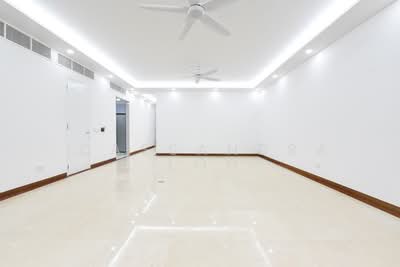 For Rent - Nassim Jade