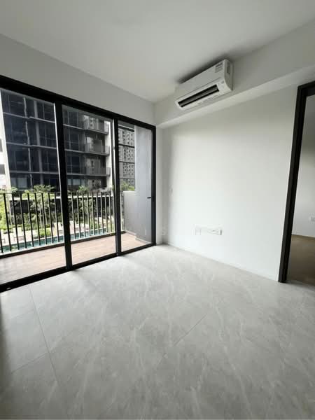 Piccadilly Grand, Northumberland Road, 2 Bedrooms, 710 sqft, Condominium For Rent, by Mavis Ho, 60238854 - Living room - PropertyGuru.com.sg