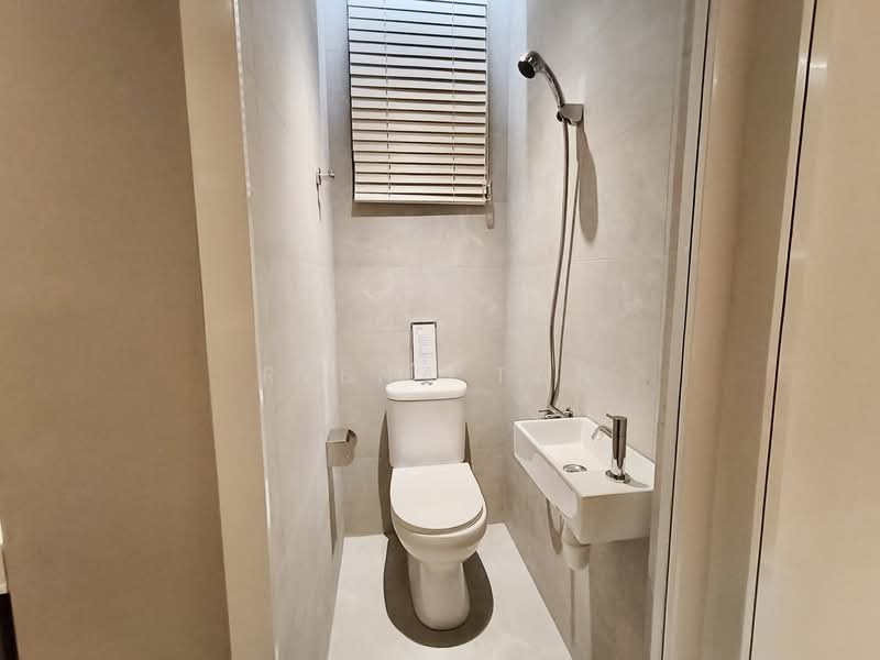 CANBERRA CRESCENT RESIDENCES Condominium For Sale at S$ 2,046,765 | PropertyGuru Singapore - Bathroom