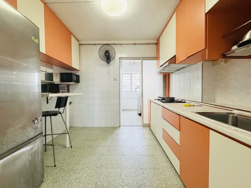 156 Lorong 1 Toa Payoh, 156 Lorong 1 Toa Payoh, 3 Bedrooms, 1,087 sqft, HDB Flat For Sale, by Kelvin Ong, 60238947 - Kitchen - PropertyGuru.com.sg