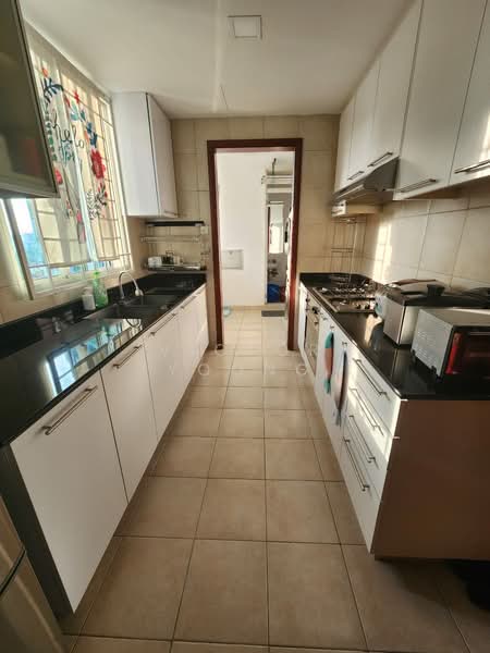 Rio Vista, 20 Upper Serangoon View, 3 Bedrooms, 1,249 sqft, Condominium For Rent, by Victor Yoong, 60239081 - Kitchen - PropertyGuru.com.sg