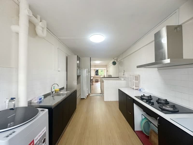 354 Clementi Avenue 2, 354 Clementi Avenue 2, 2 Bedrooms, 882 sqft, HDB Flat For Rent, by Leticia Ching, 60239096 - PropertyGuru.com.sg