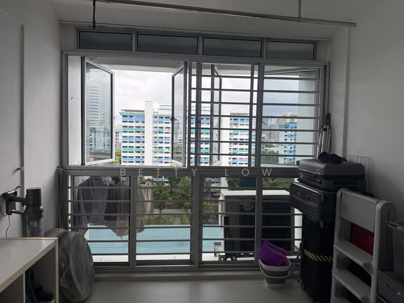 26 Telok Blangah Crescent, 26 Telok Blangah Crescent, 3 Bedrooms, 1,260 sqft, HDB Flat For Sale, by Betty Low, 60239103 - Balcony - PropertyGuru.com.sg