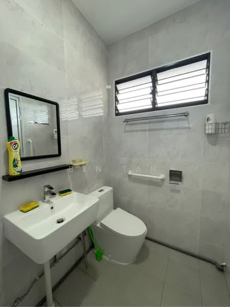160 Simei Road, 160 Simei Road, Room Rental, 200 sqft, HDB Flat For Rent, by Ben Tan, 60239112 - PropertyGuru.com.sg