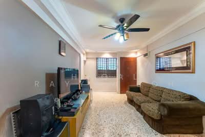 For Sale - 611 Ang Mo Kio Avenue 5