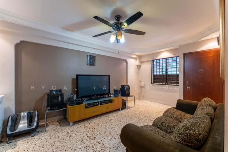 For Sale - 611 Ang Mo Kio Avenue 5