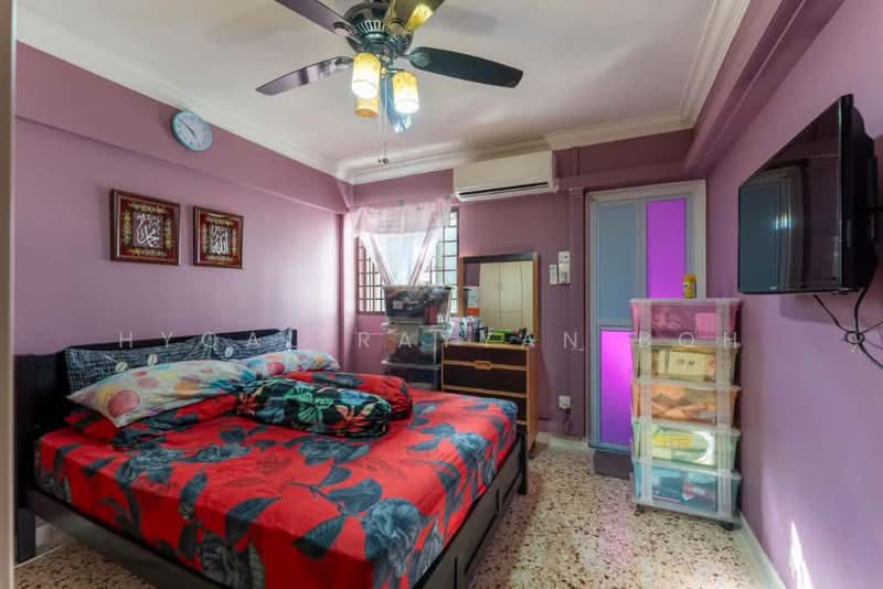 For Sale - 611 Ang Mo Kio Avenue 5