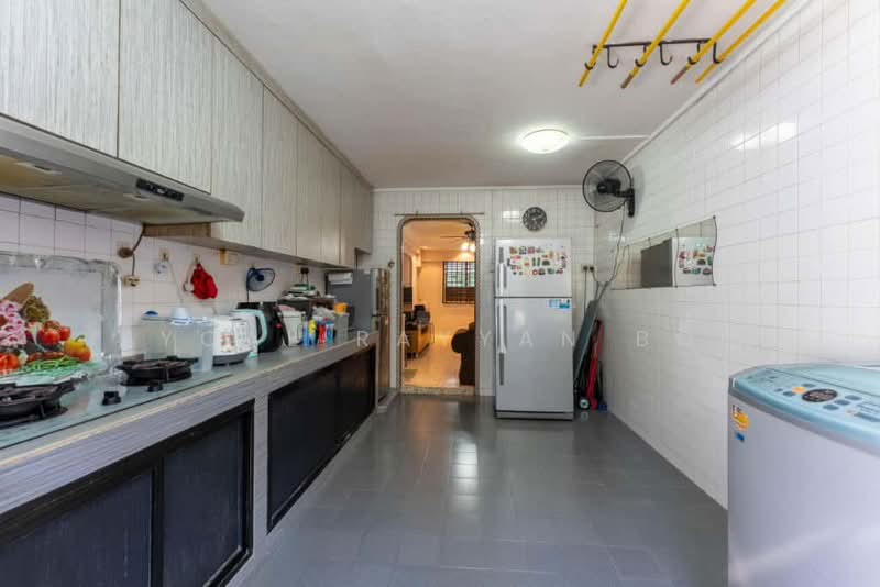 For Sale - 611 Ang Mo Kio Avenue 5