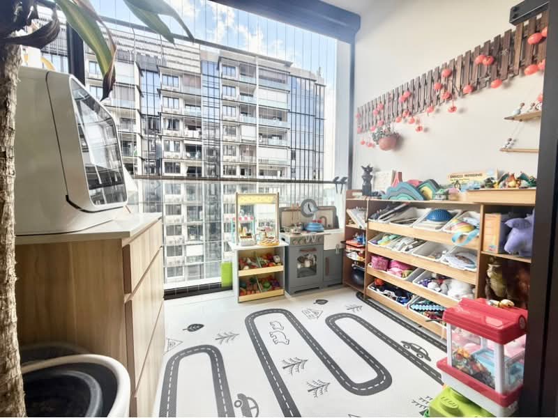 Dairy Farm Residences Condominium For Sale at S$ 1,418,000 | PropertyGuru Singapore