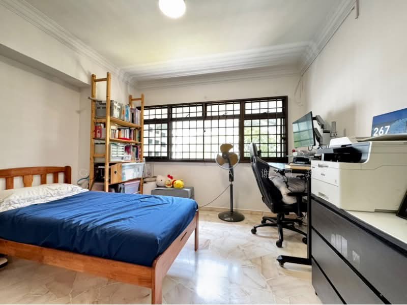291D Bukit Batok Street 24 HDB Flat For Sale at S$ 628,000 | PropertyGuru Singapore