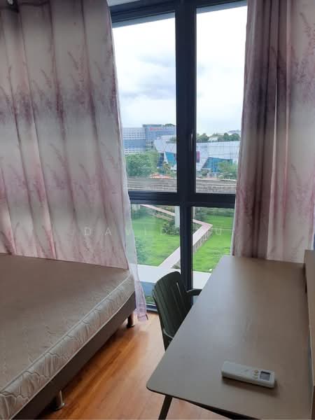 For Rent - J Gateway