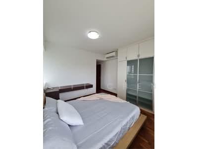 For Rent - The Warren