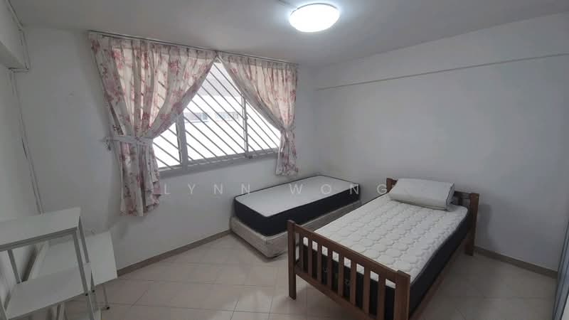 644 Yishun Street 61, 644 Yishun Street 61, 3 Bedrooms, 1,109 sqft, HDB Flat For Rent, by Lynn Wong, 60239410 - Bedroom - PropertyGuru.com.sg