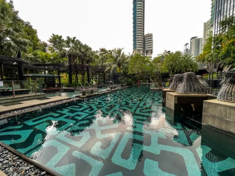 OUE Twin Peaks Condominium For Sale at S$ 1,300,000 | PropertyGuru Singapore