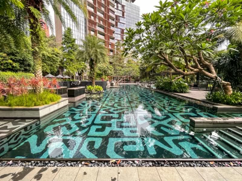 OUE Twin Peaks Condominium For Sale at S$ 1,300,000 | PropertyGuru Singapore