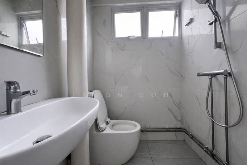 241 Bukit Batok East Avenue 5 HDB Flat For Sale at S$ 530,000 | PropertyGuru Singapore