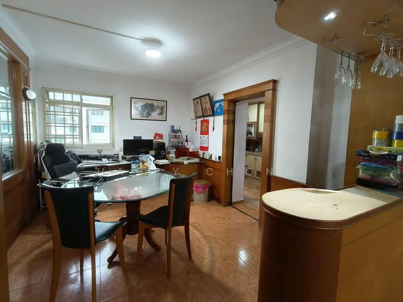 412 Woodlands Street 41 HDB Flat For Sale at S$ 1,080,000 | PropertyGuru Singapore - Study